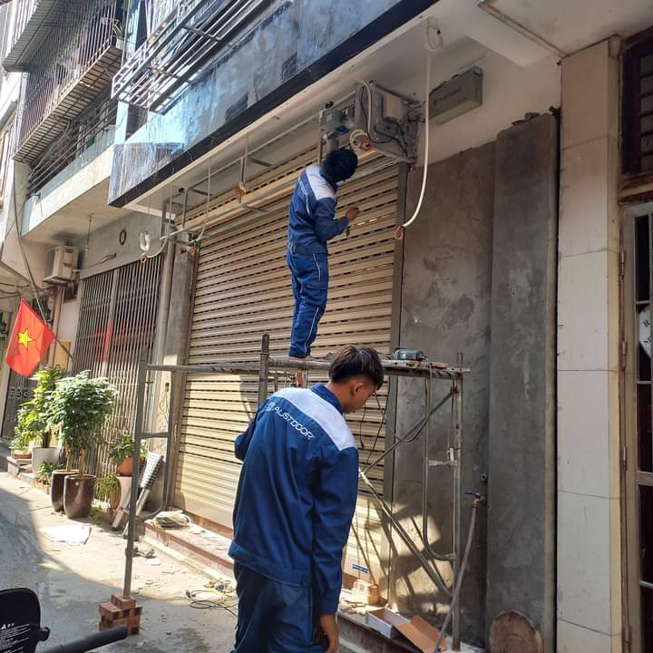 Cửa Cuốn Đức Việt Door